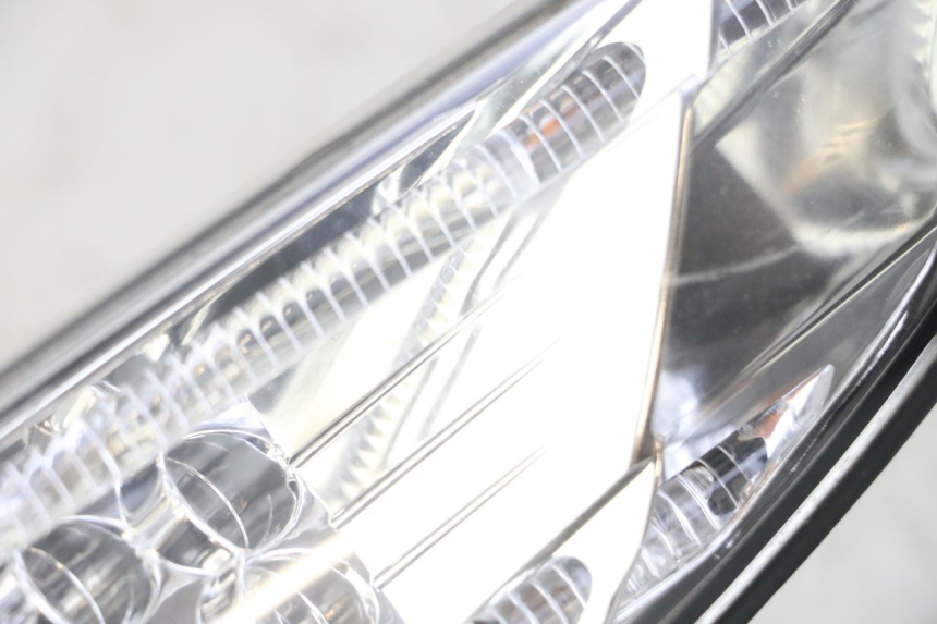 photo de LUZ TRASERA IZQUIERDA PEUGEOT SATELIS 125 (2013 - 2018)