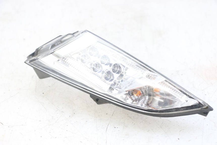 photo de LUZ TRASERA IZQUIERDA PEUGEOT SATELIS 125 (2013 - 2018)