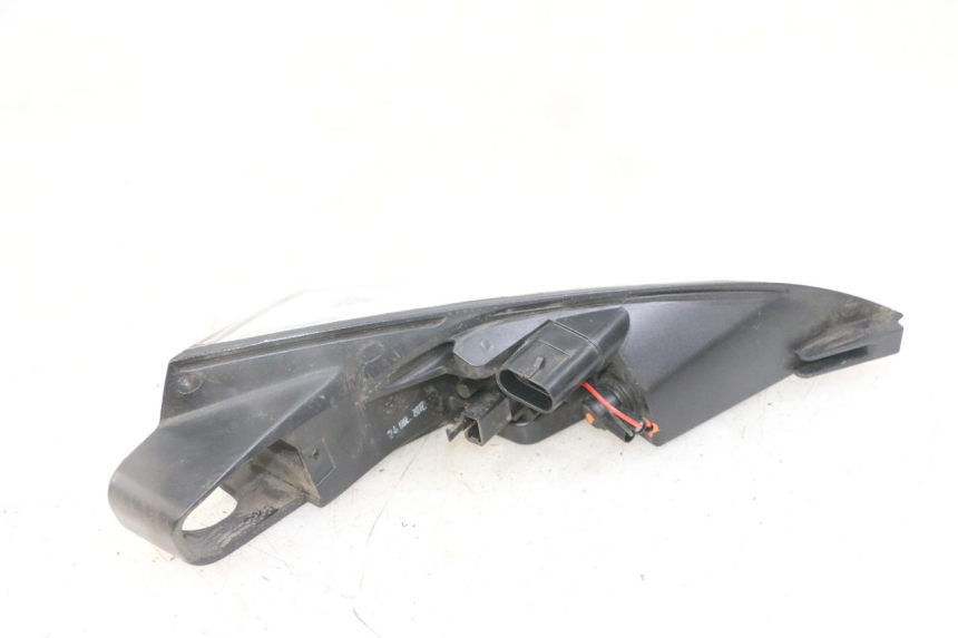 photo de LUZ TRASERA IZQUIERDA PEUGEOT SATELIS 125 (2013 - 2018)