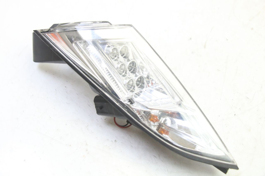 photo de LUZ TRASERA IZQUIERDA PEUGEOT SATELIS 125 (2013 - 2018)