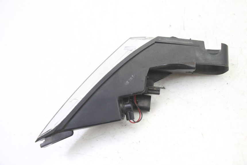 photo de LUZ TRASERA IZQUIERDA PEUGEOT SATELIS 125 (2013 - 2018)