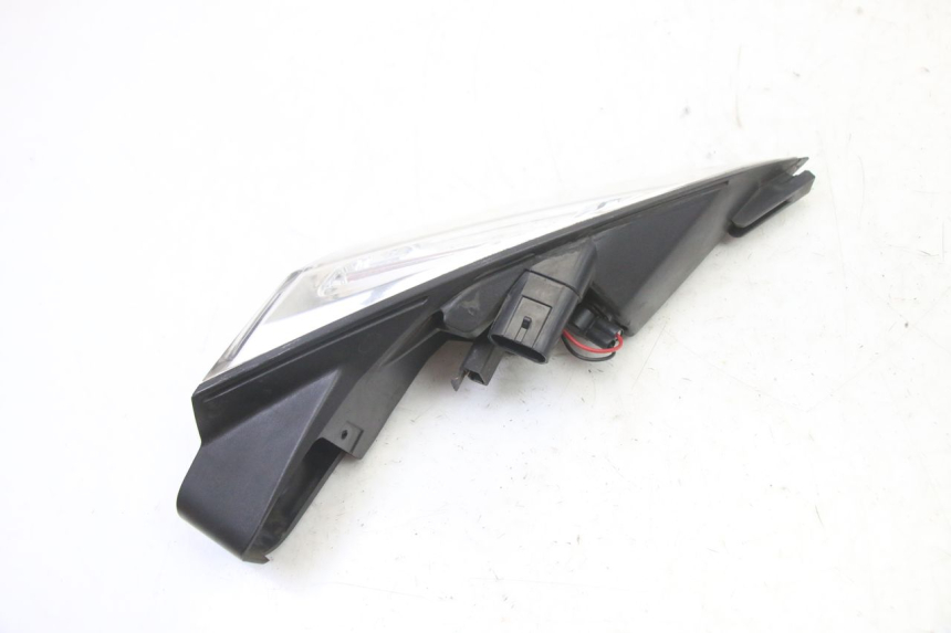 photo de LUZ TRASERA IZQUIERDA PEUGEOT SATELIS 125 (2013 - 2018)