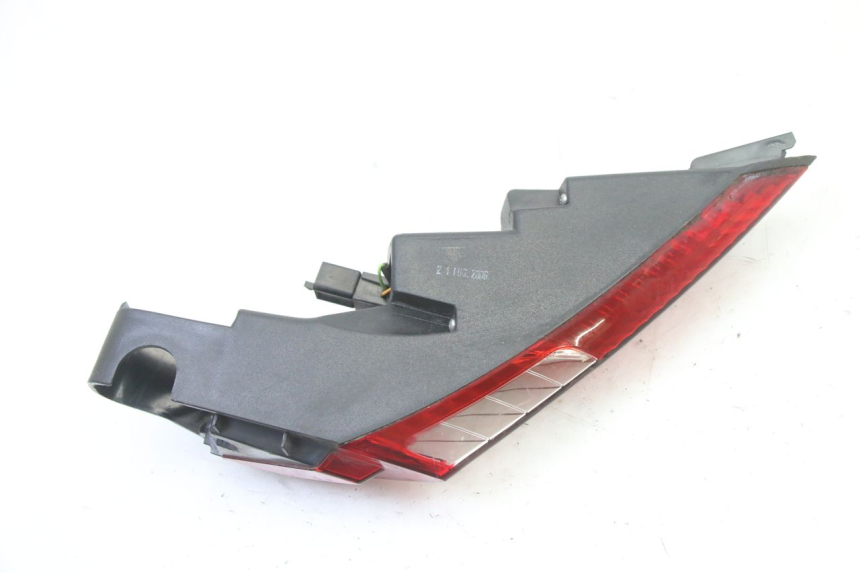 photo de LUZ TRASERA IZQUIERDA PEUGEOT SATELIS 250 (2006 - 2012)