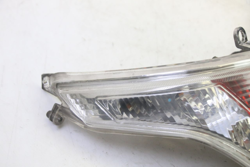photo de LUZ TRASERA IZQUIERDA PEUGEOT VIVACITY NEW 4T 50 (2008 - 2017)
