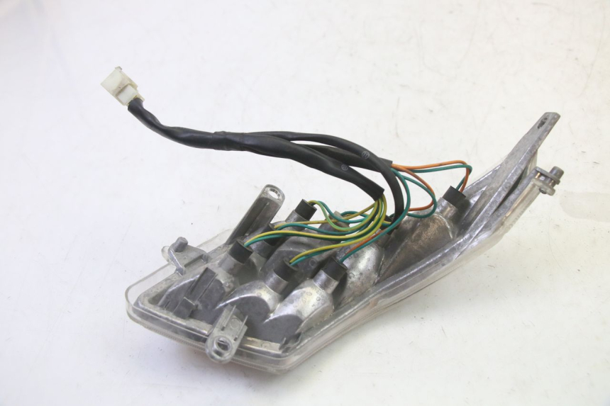 photo de LUZ TRASERA IZQUIERDA PEUGEOT VIVACITY NEW 4T 50 (2008 - 2017)