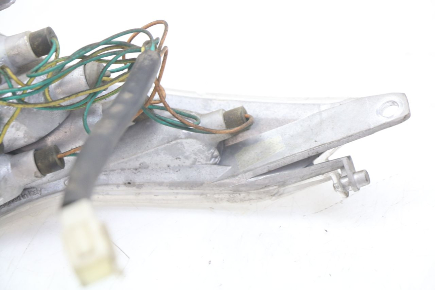 photo de LUZ TRASERA IZQUIERDA PEUGEOT VIVACITY 125 (2010 - 2017)