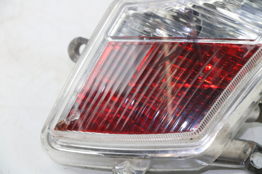 photo de LUZ TRASERA IZQUIERDA PEUGEOT VIVACITY 125 (2010 - 2017)