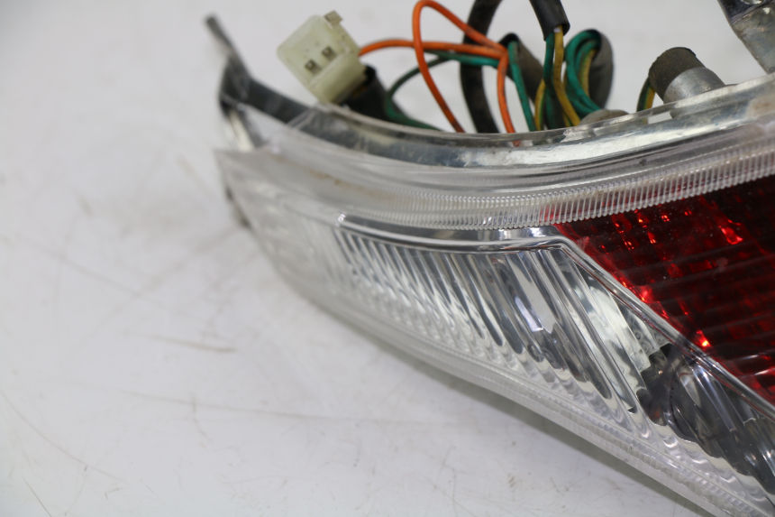 photo de LUZ TRASERA IZQUIERDA PEUGEOT VIVACITY 125 (2010 - 2017)
