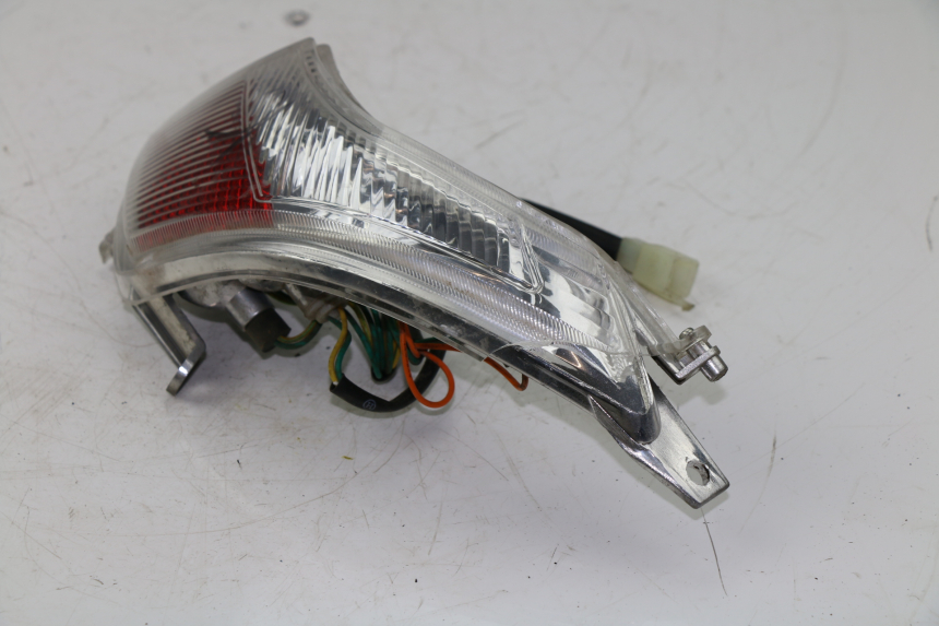photo de LUZ TRASERA IZQUIERDA PEUGEOT VIVACITY 125 (2010 - 2017)