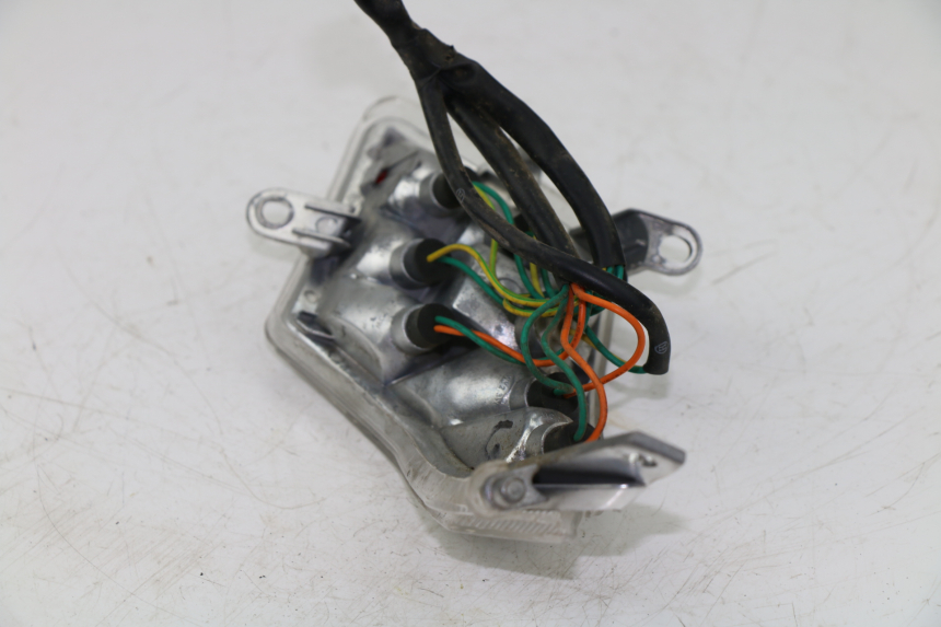 photo de LUZ TRASERA IZQUIERDA PEUGEOT VIVACITY 125 (2010 - 2017)