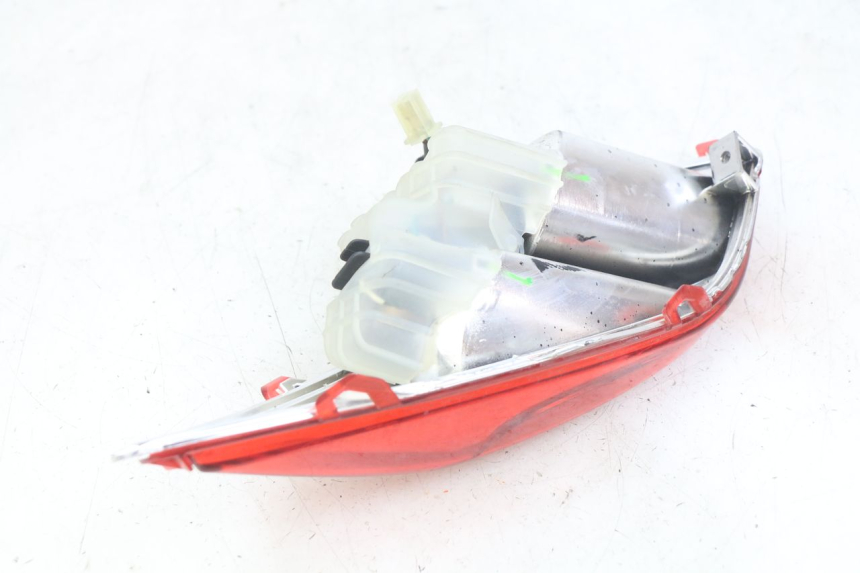 photo de FARO TRASERO IZQUIERDO YAMAHA X-MAX XMAX 125 (2010 - 2014)