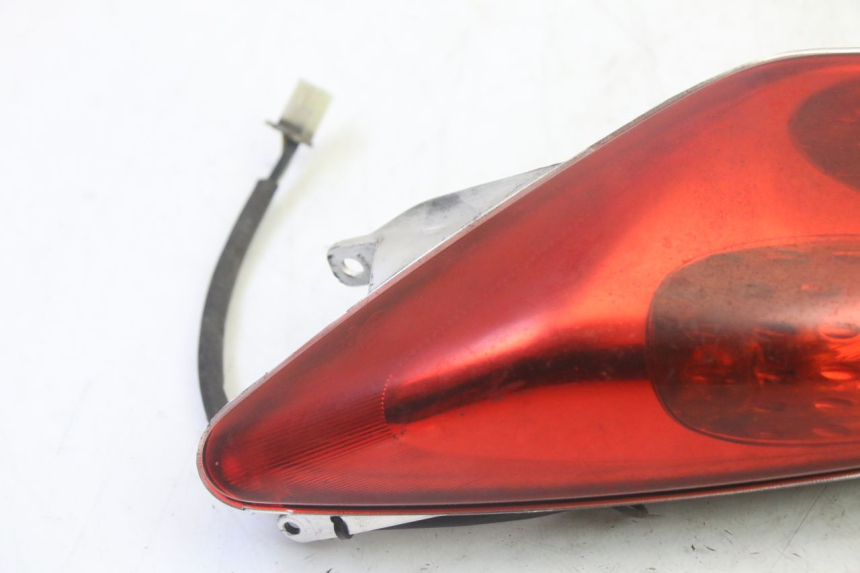 photo de FARO TRASERO IZQUIERDO YAMAHA X-MAX XMAX 250 (2006 - 2009)