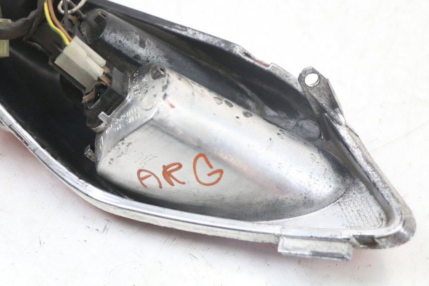 photo de FARO TRASERO IZQUIERDO YAMAHA X-MAX XMAX 250 (2006 - 2009)