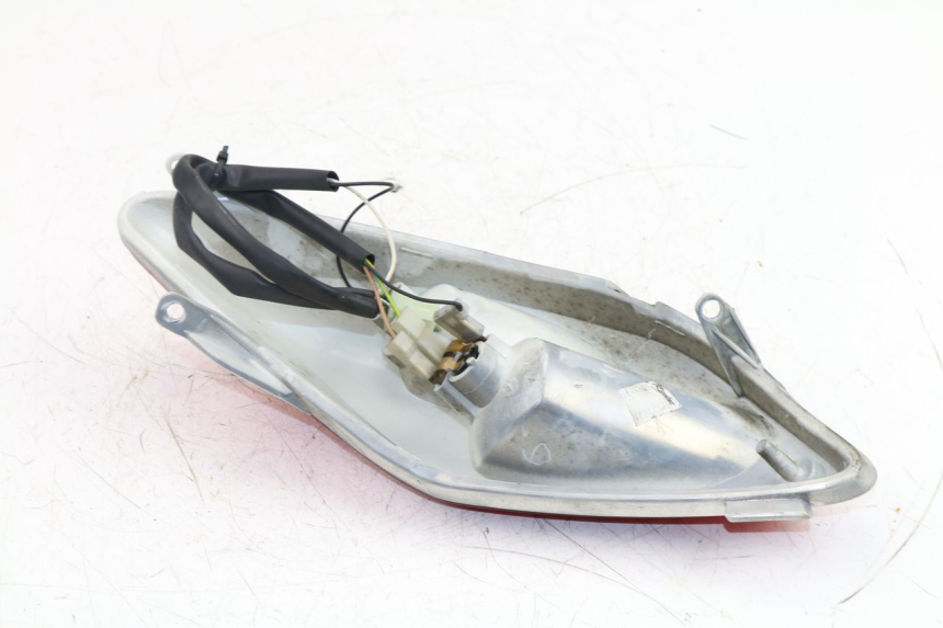 photo de FARO TRASERO IZQUIERDO YAMAHA XMAX X-MAX 125 (2006 - 2009)