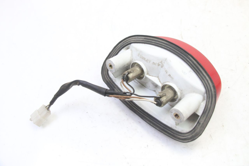 photo de LUZ TRASERA SUZUKI GS GSE 500 (2001 - 2003)
