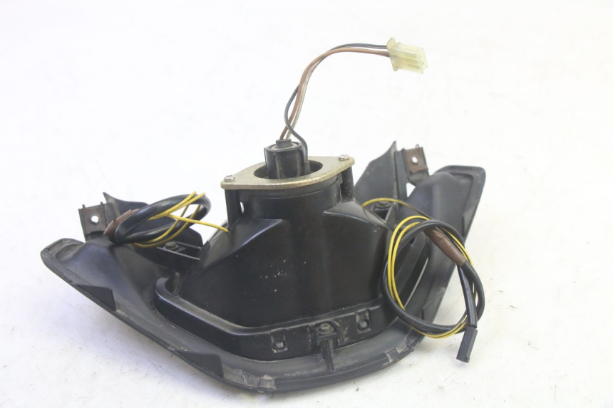 photo de LUZ TRASERA SUZUKI GSF N BANDIT 600 (1996 - 1999) - Primer plano técnico