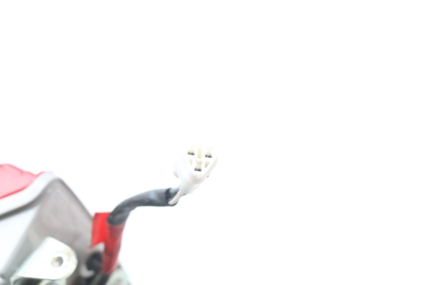 photo de LUZ TRASERA SUZUKI GSX-R GSXR K16 1000 (2012 - 2016) - Detalle de la pieza