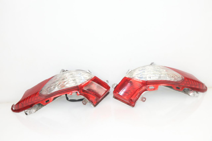 photo de LUZ TRASERA HONDA FES S-WING SWING ABS 125 (2007 - 2015)