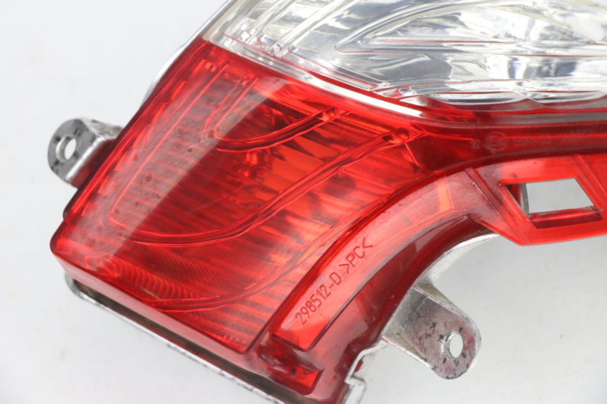 photo de LUZ TRASERA HONDA FES S-WING SWING ABS 125 (2007 - 2015)