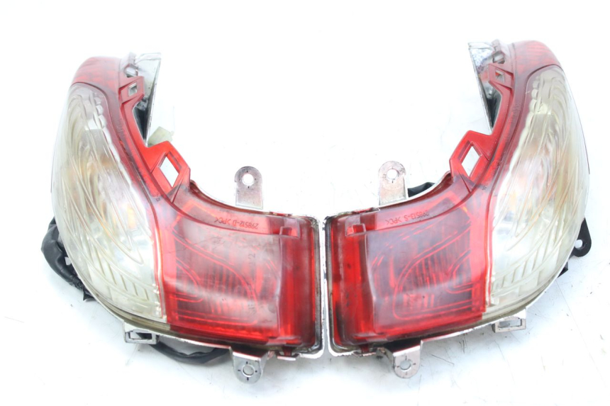 photo de LUZ TRASERA HONDA FES S-WING SWING ABS 125 (2007 - 2015)