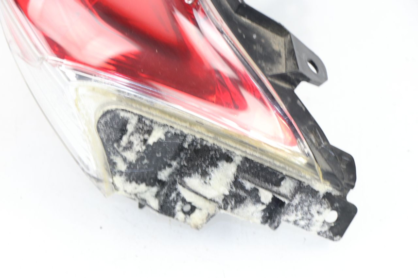 photo de LUZ TRASERA HONDA PCX (JF28) 125 (2009 - 2011)