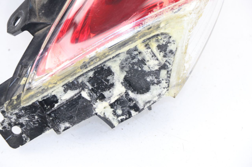 photo de LUZ TRASERA HONDA PCX (JF28) 125 (2009 - 2011)