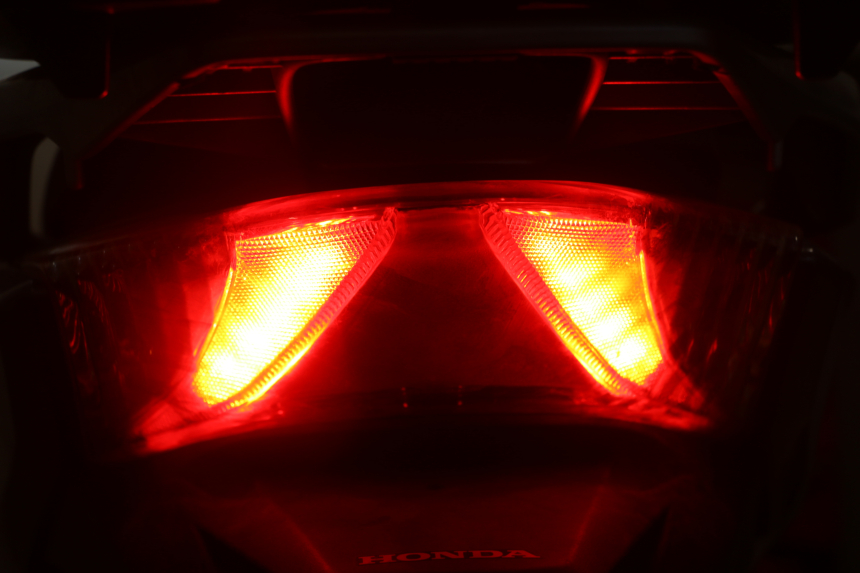 photo de LUZ TRASERA HONDA SH i 300 (2015 - 2020)