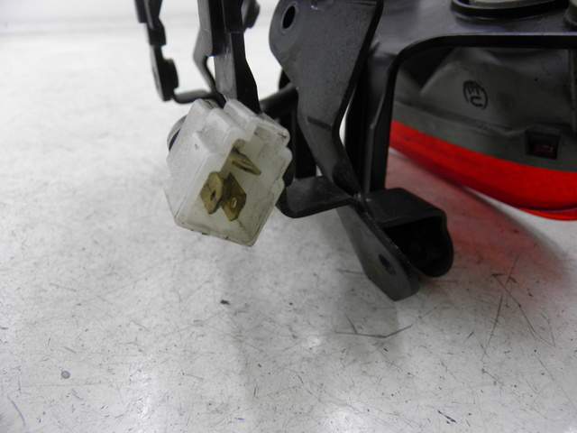 photo de LUZ TRASERA KAWASAKI ZZR 600 (1995 - 2004)