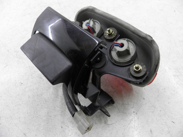 photo de LUZ TRASERA KAWASAKI ZZR 600 (1995 - 2004)