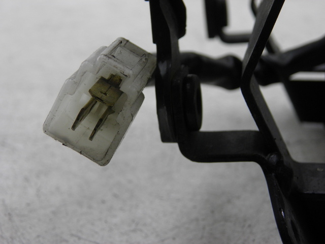 photo de LUZ TRASERA KAWASAKI ZZR 600 (1995 - 2004)