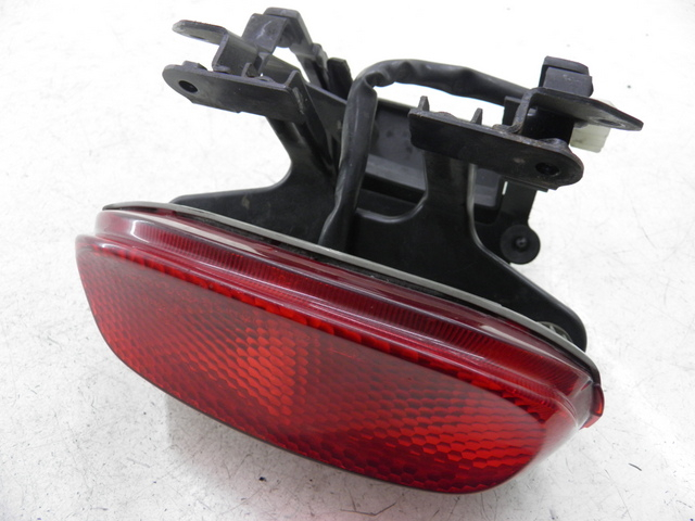 photo de LUZ TRASERA KAWASAKI ZZR 600 (1995 - 2004)