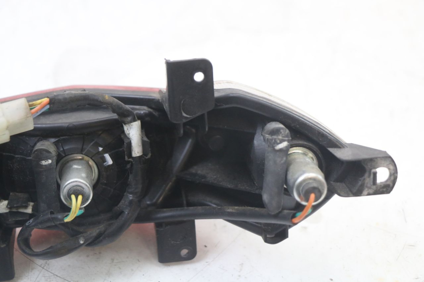 photo de FARO TRASERO PEUGEOT KISBEE 2T 50 (2010 - 2017)