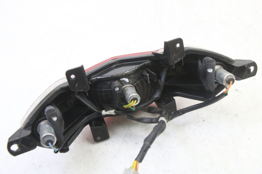 photo de LUZ TRASERA PEUGEOT KISBEE 2T 50 (2018 - 2022)