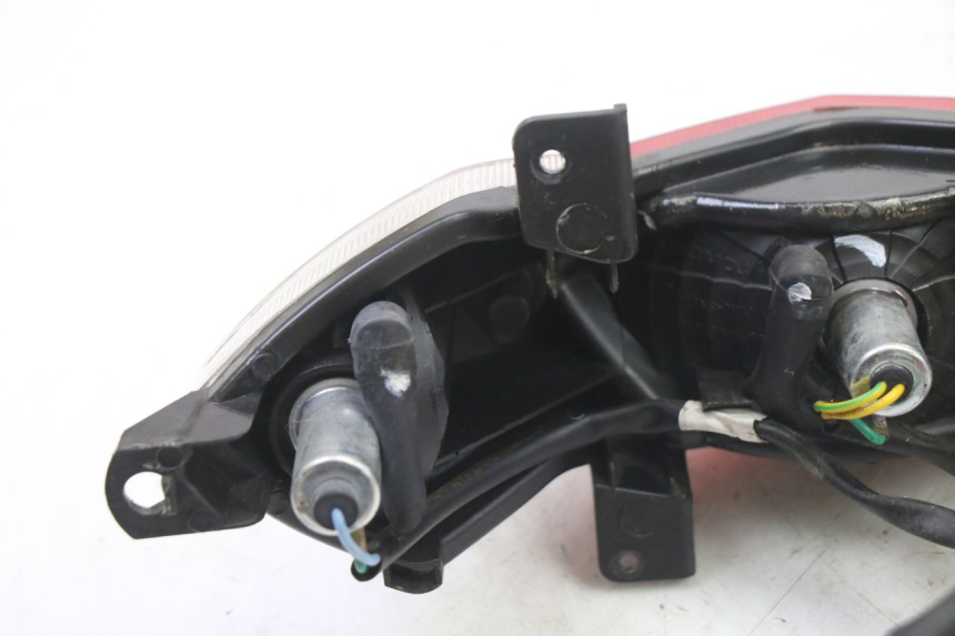 photo de LUZ TRASERA PEUGEOT KISBEE 2T 50 (2018 - 2022)