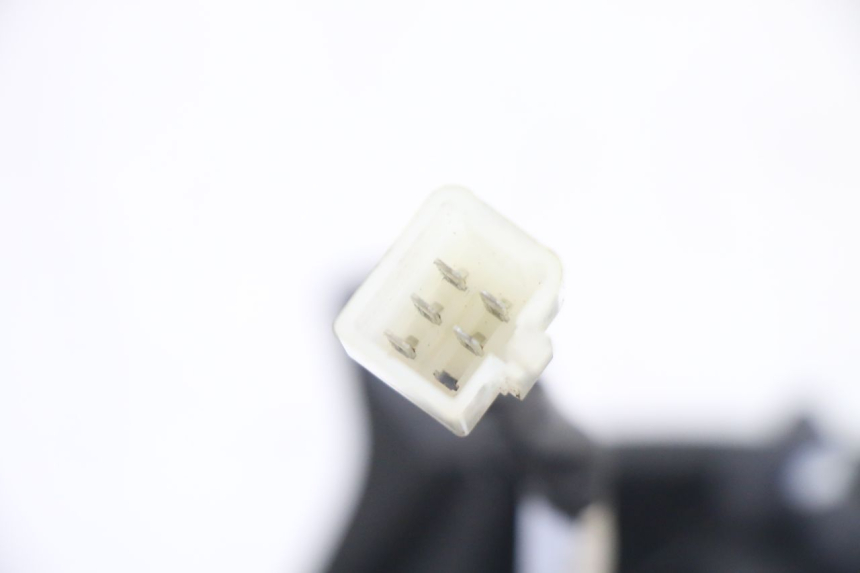 photo de LUZ TRASERA PEUGEOT KISBEE 2T 50 (2018 - 2022)