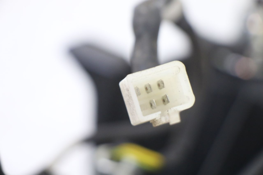 photo de FARO TRASERO PEUGEOT KISBEE 2T 50 (2010 - 2017)