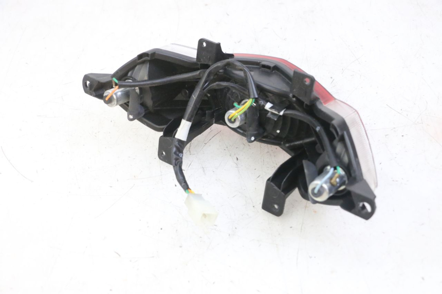 photo de FARO TRASERO PEUGEOT KISBEE 4T 50 (2018 - 2022)