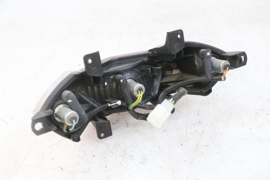 photo de FARO TRASERO PEUGEOT KISBEE 4T 50 (2018 - 2022)