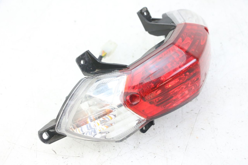 photo de FARO TRASERO PEUGEOT KISBEE 4T 50 (2018 - 2022)