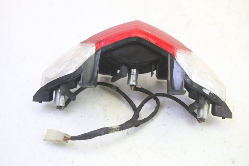 photo de LUZ TRASERA PEUGEOT KISBEE 4T 50 (2010 - 2017) - Otra perspectiva