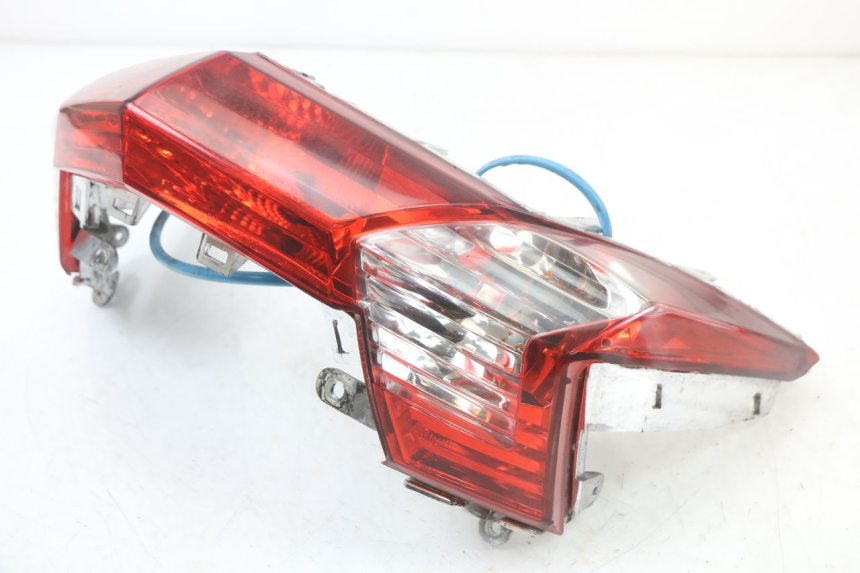 photo de LUZ TRASERA KYMCO DINK STREET ABS 125 (2011 - 2018)
