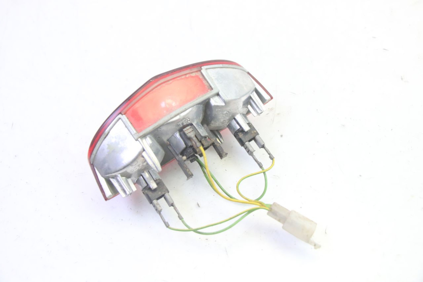 photo de LUZ TRASERA PEUGEOT LUDIX 50 (2005 - 2007) - Primer plano técnico