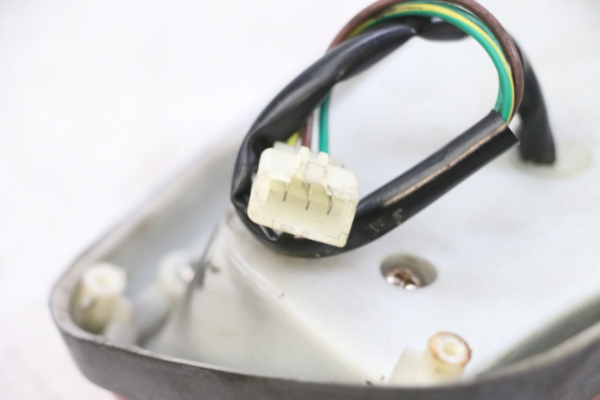 photo de LUZ TRASERA JM MOTORS OLDIES GT 4T 50 (2018 - 2025) - Zoom estado de uso