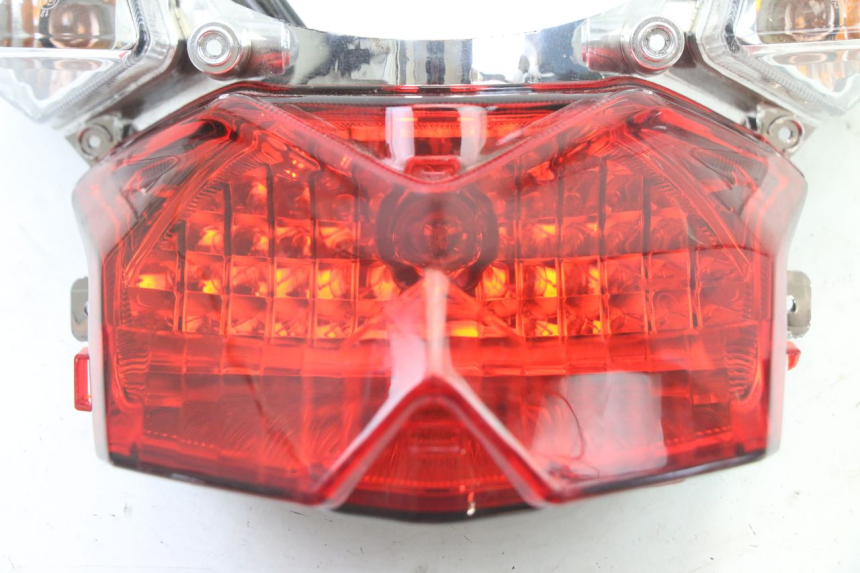 photo de LUZ TRASERA SYM ORBIT III 3 4T 50 (2021 - 2025)