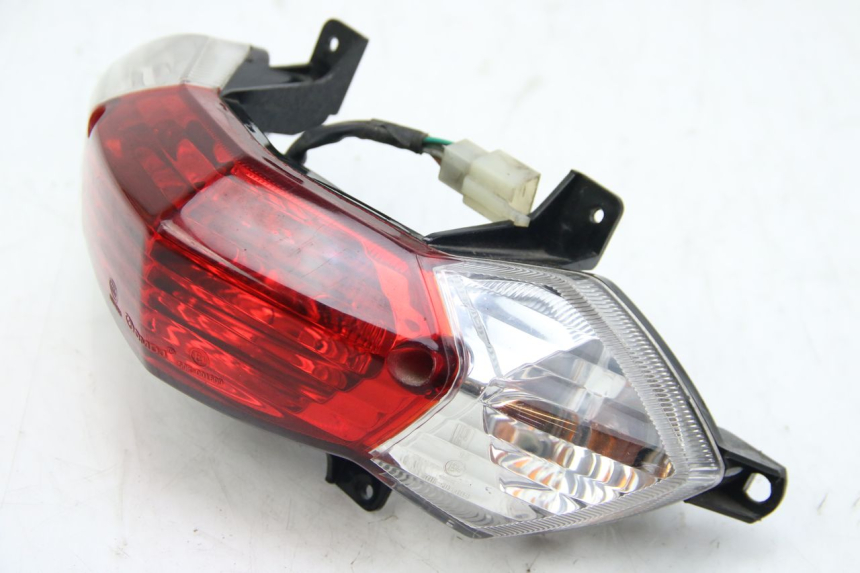 photo de LUZ TRASERA PEUGEOT KISBEE 4T 50 (2010 - 2017)