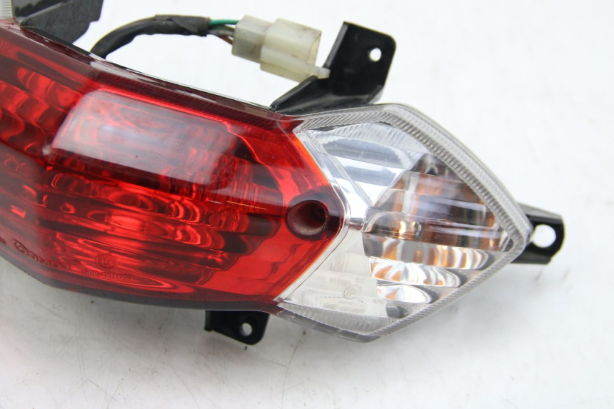 photo de LUZ TRASERA PEUGEOT KISBEE 4T 50 (2010 - 2017)