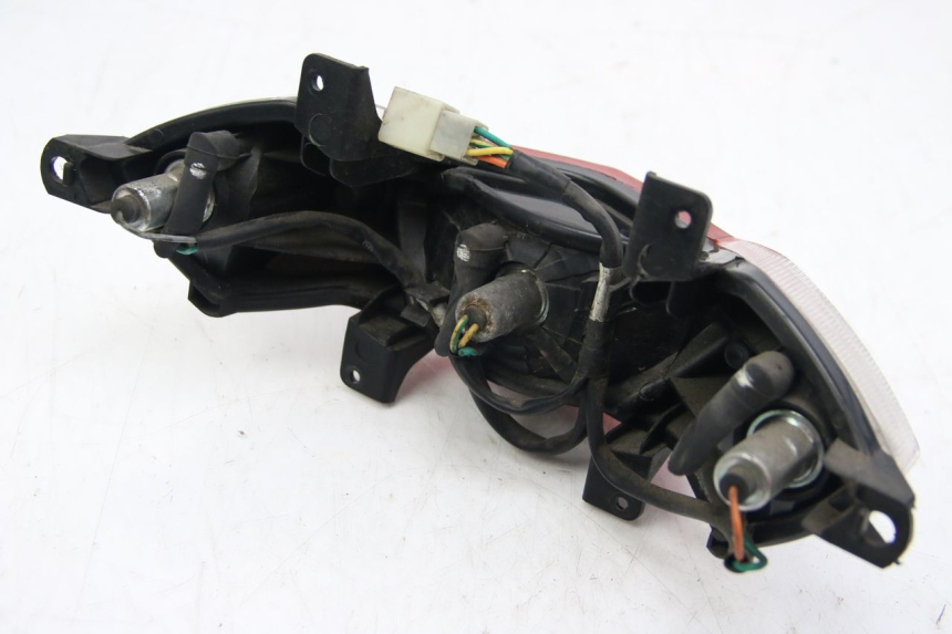 photo de LUZ TRASERA PEUGEOT KISBEE 4T 50 (2010 - 2017)