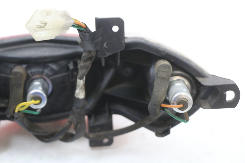 photo de LUZ TRASERA PEUGEOT KISBEE 4T 50 (2010 - 2017)