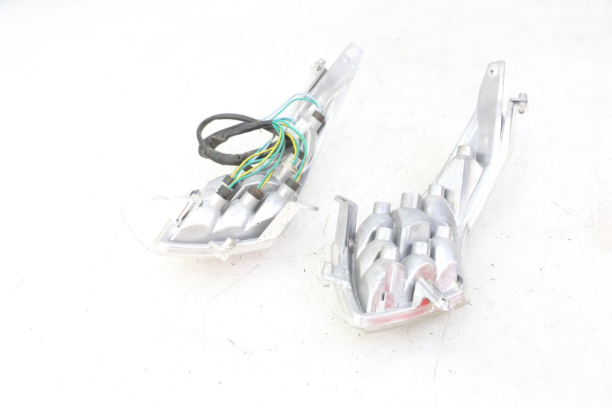 photo de LUZ TRASERA PEUGEOT VIVACITY 125 (2010 - 2017)