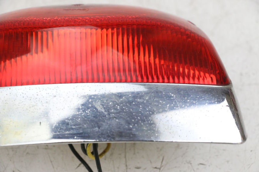 photo de LUZ TRASERA PIAGGIO VESPA LX 150 (2005 - 2013)